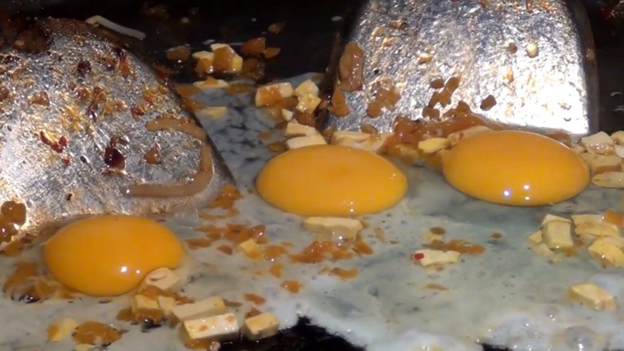 虾扯蛋炒面这是我见过看上去能有胃口的黑暗料理