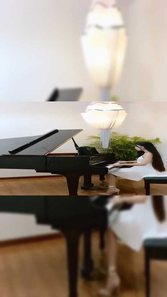 网红陈艺鑫钢琴弹奏鹿晗致爱yoursong超好听