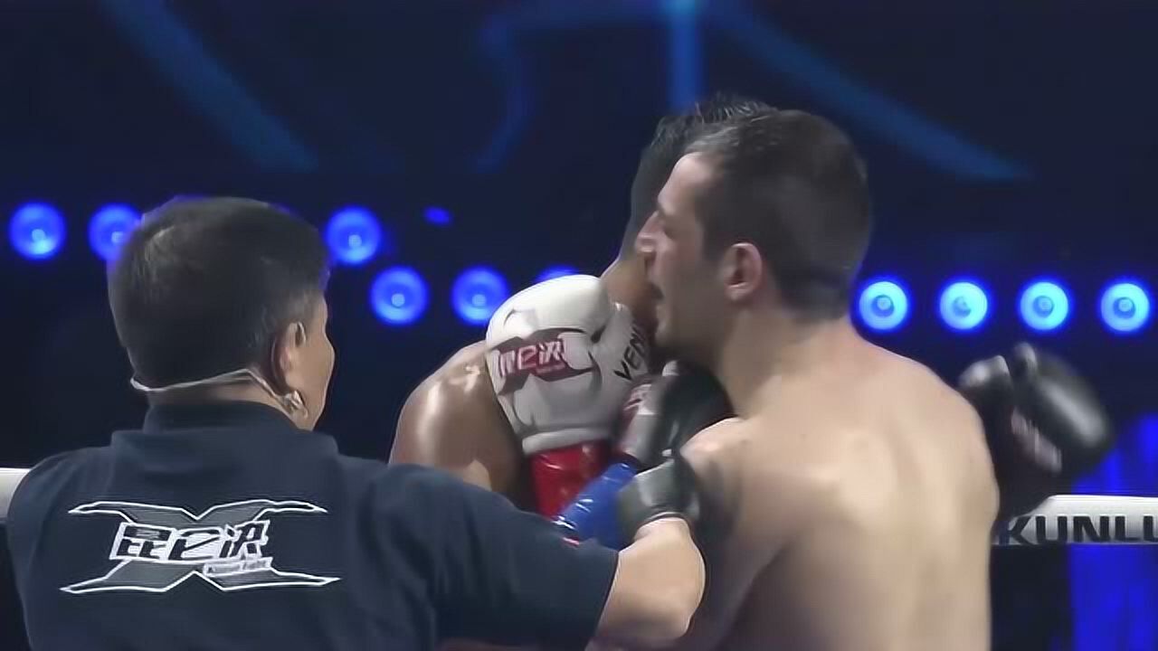 播求真会教苏波邦高扫踢配合顶膝直接秒杀ko对手