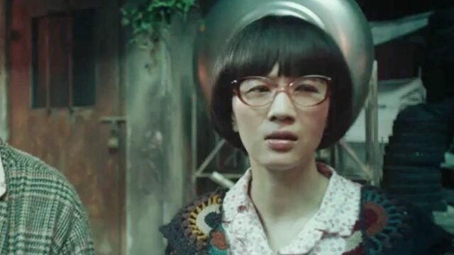 papi酱电影处女秀终于来了在预告片中闪现1秒钟