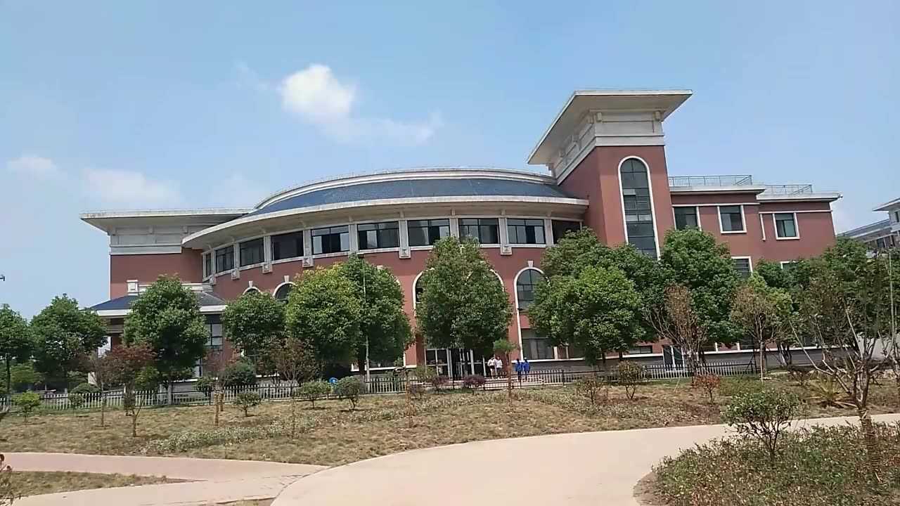 探访荆州机械电子工业学校