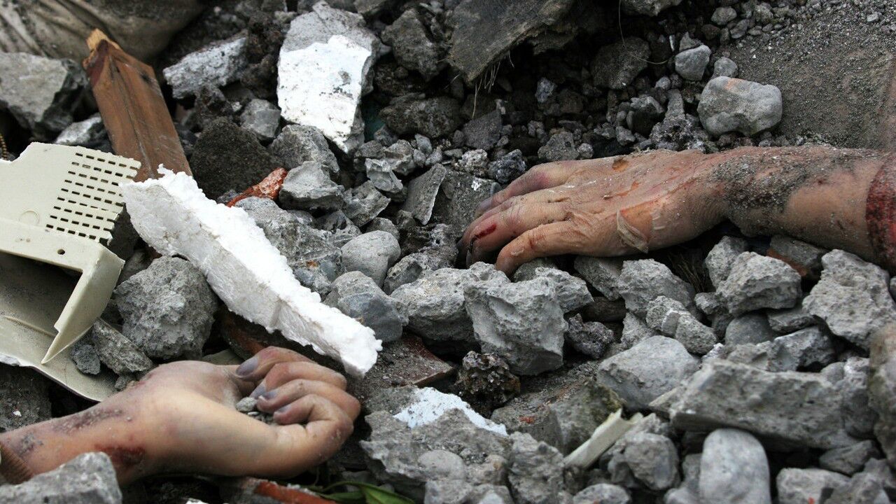 汶川大地震死亡图片