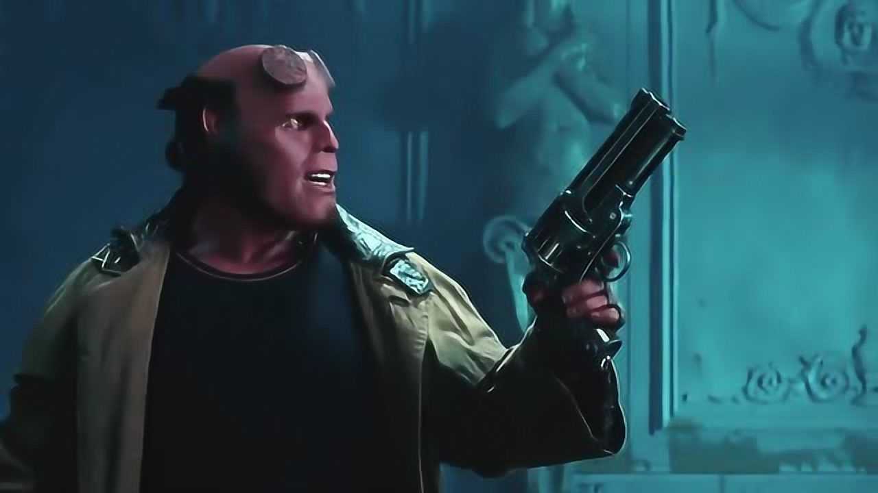 地狱男爵2恐怖牙仙大批出现任何食物都会被它们吃掉