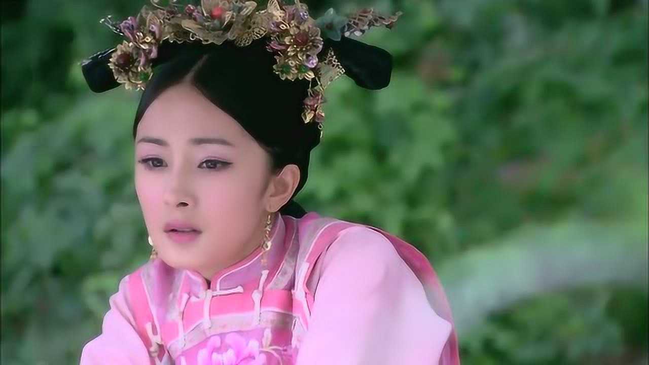 宫锁心玉杨幂很心事重的样子在想四阿哥那句话