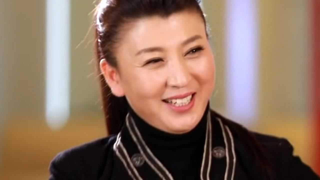 闫学晶揣着邓超送的平安符走进手术室闫学晶感谢邓超给的好运气