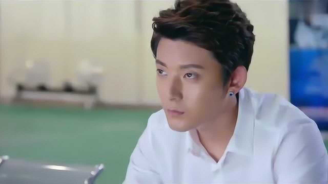 旋风少女:方廷皓已经看出百草的不是双飞踢,婷宜却