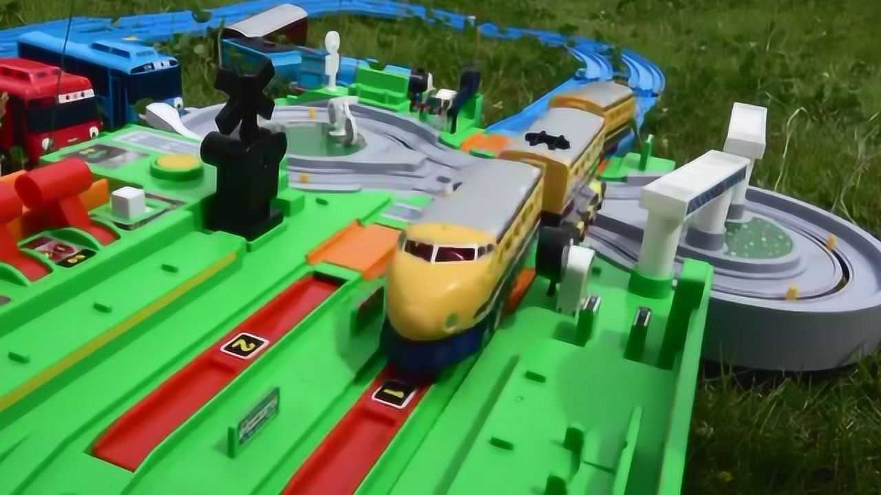 趣味小玩具:玩玩六辆高铁火车玩具_腾讯视频