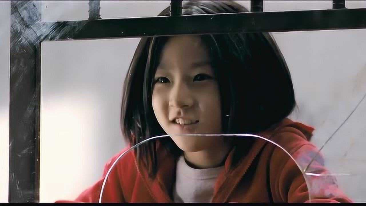 韩国悬疑片《孤胆特工》小女孩被拐卖割去双眼