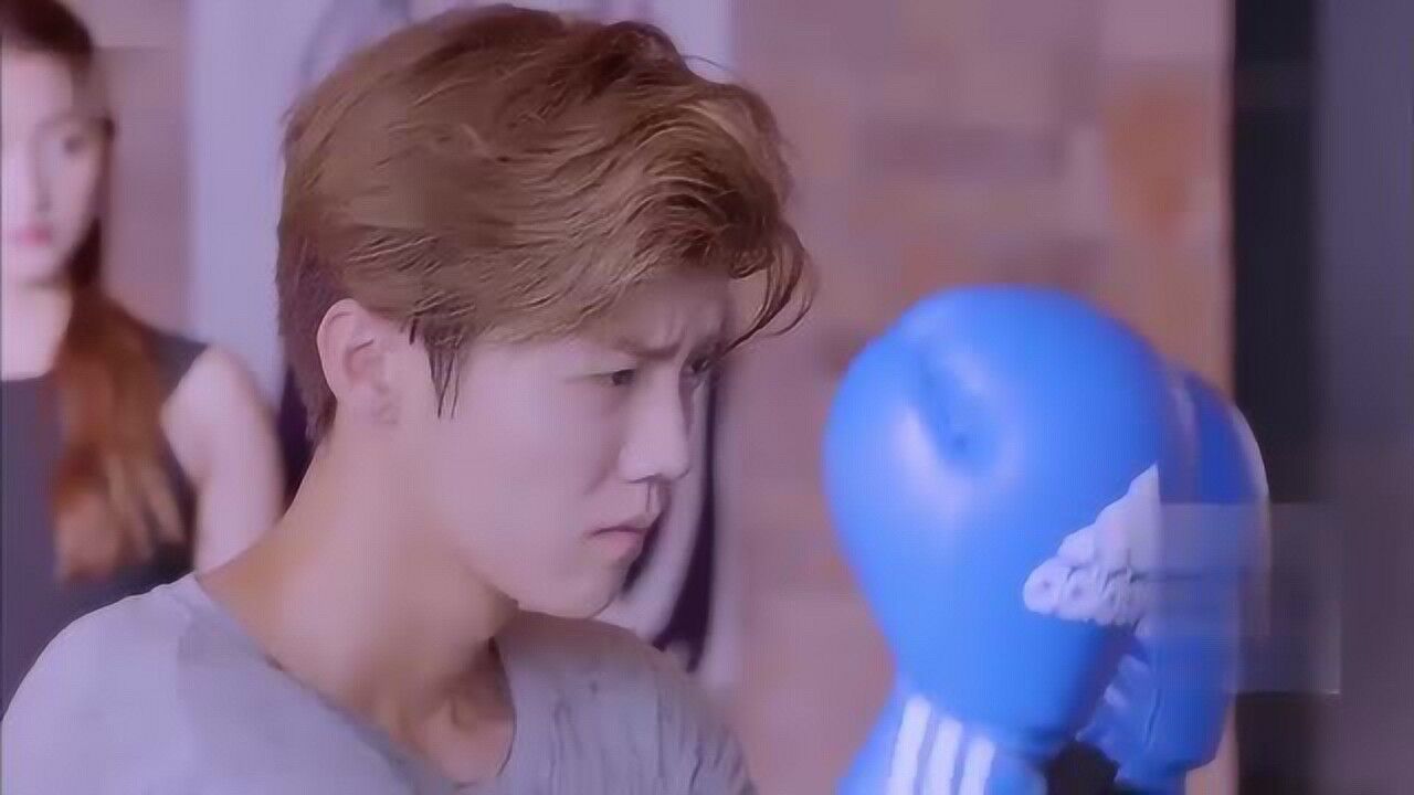 甜蜜暴击明天你这是真的太弱还是因为是未来小舅子不敢动手啊