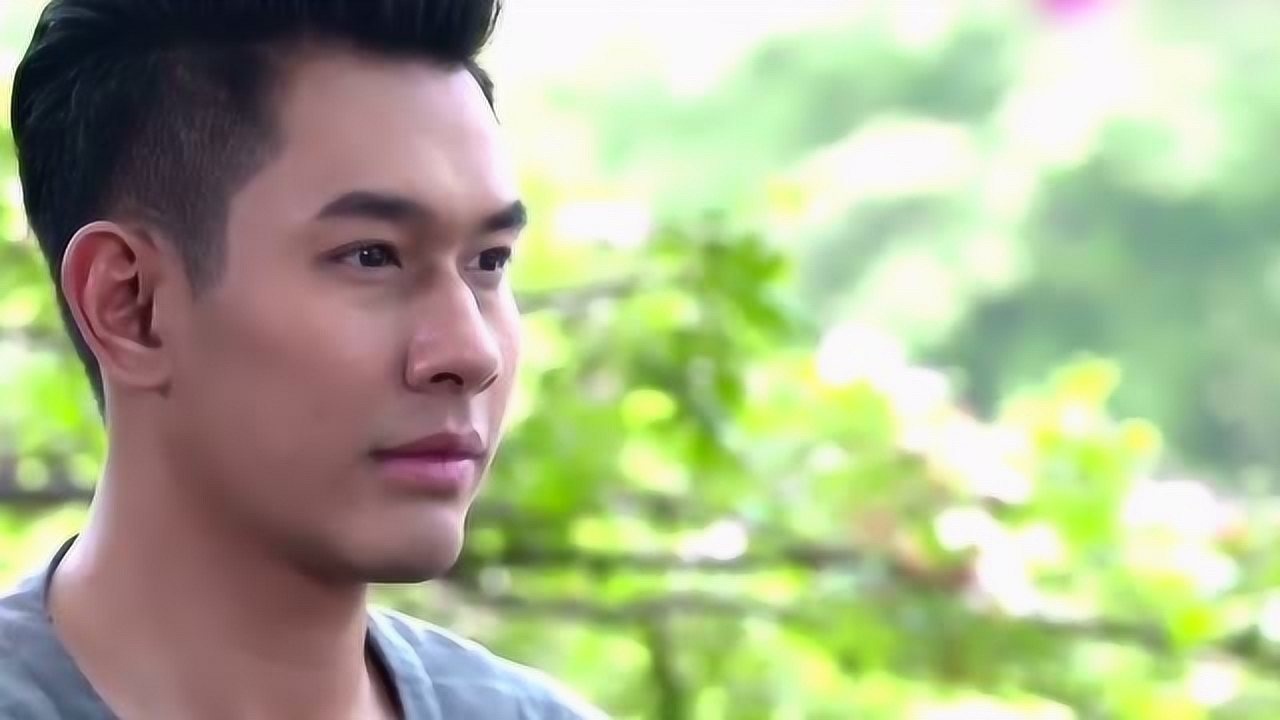 泰剧天使与怨灵公主送给将军一朵荷花将军全程一脸的痴汉笑