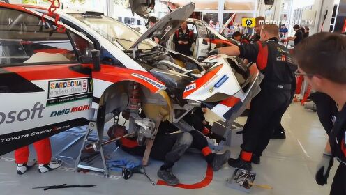 第1次看到wrc赛车大修变速箱,悬挂系统和底盘