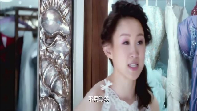 王国强竟然放着老婆不要,要了一个波大无脑的女人?