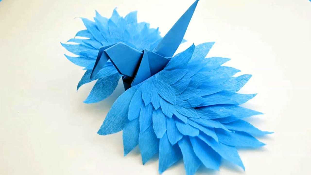 手工折纸艺术,制作一个羽翼丰满的千纸鹤