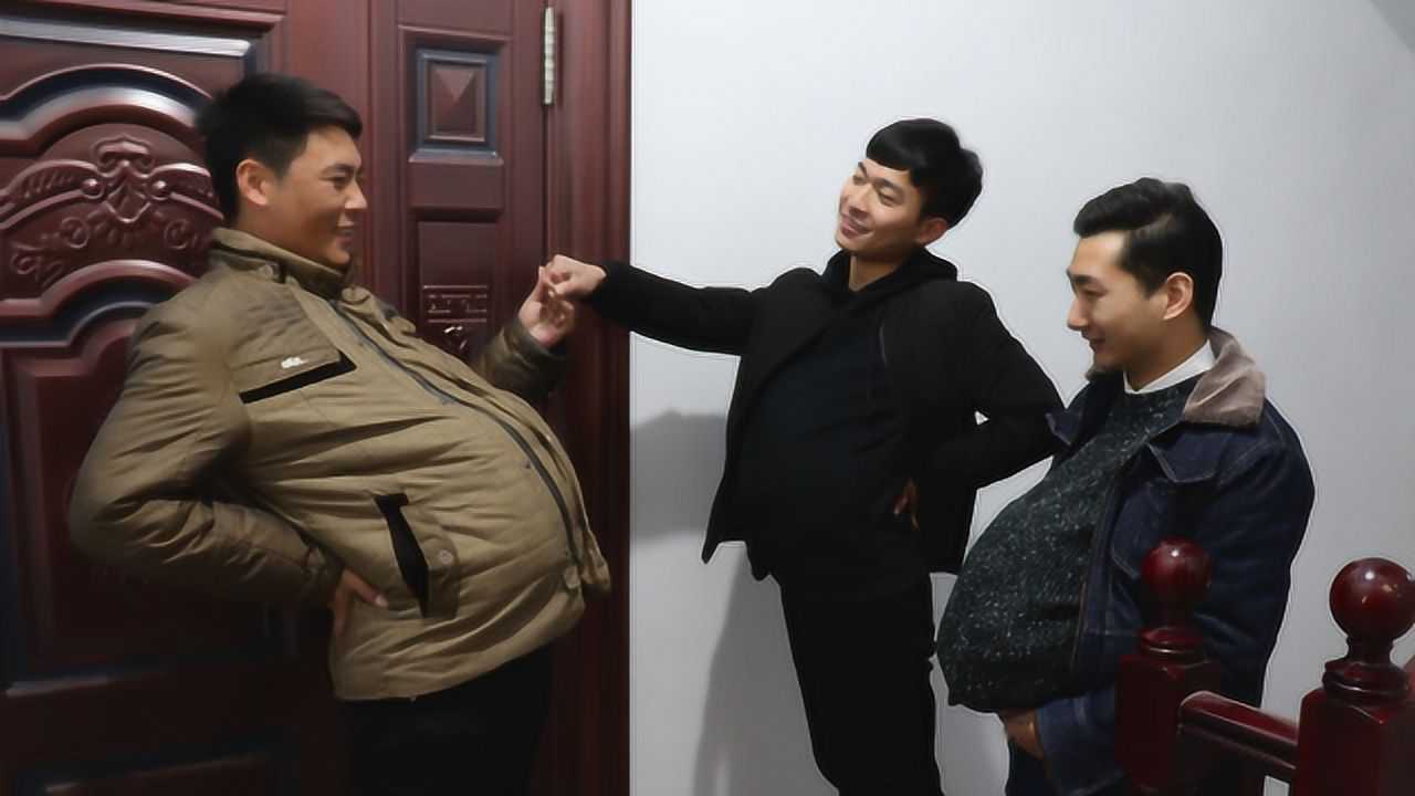 当男女角色互换,男人挺着大肚子生孩子,终于体会到女人的难处