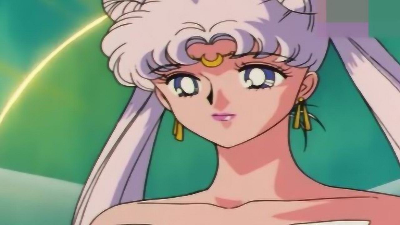 美少女战士:小兔亲妈是"月亮女神塞勒涅的化身"难怪这么美丽动人!_腾