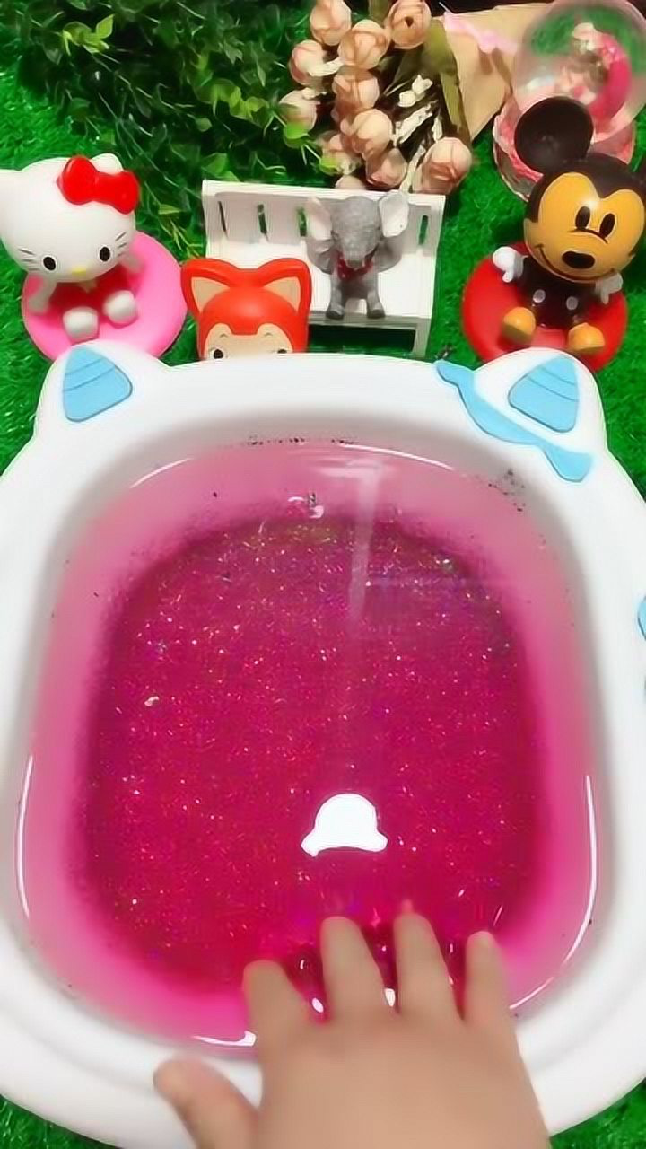 仙女色的假水,玩起来冰冰凉凉的,手感超好!