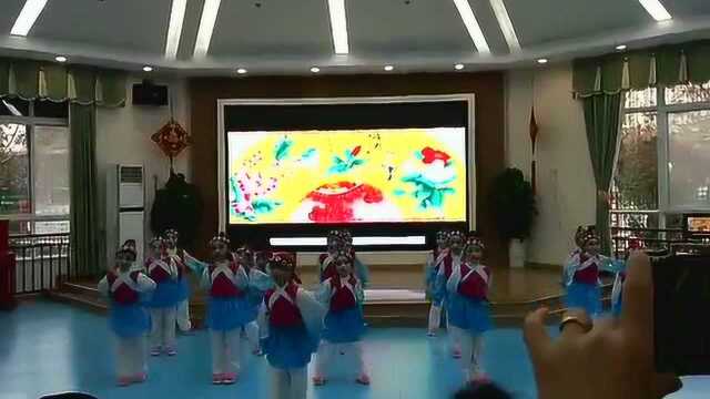 幼儿园舞蹈《京韵》华丽上演