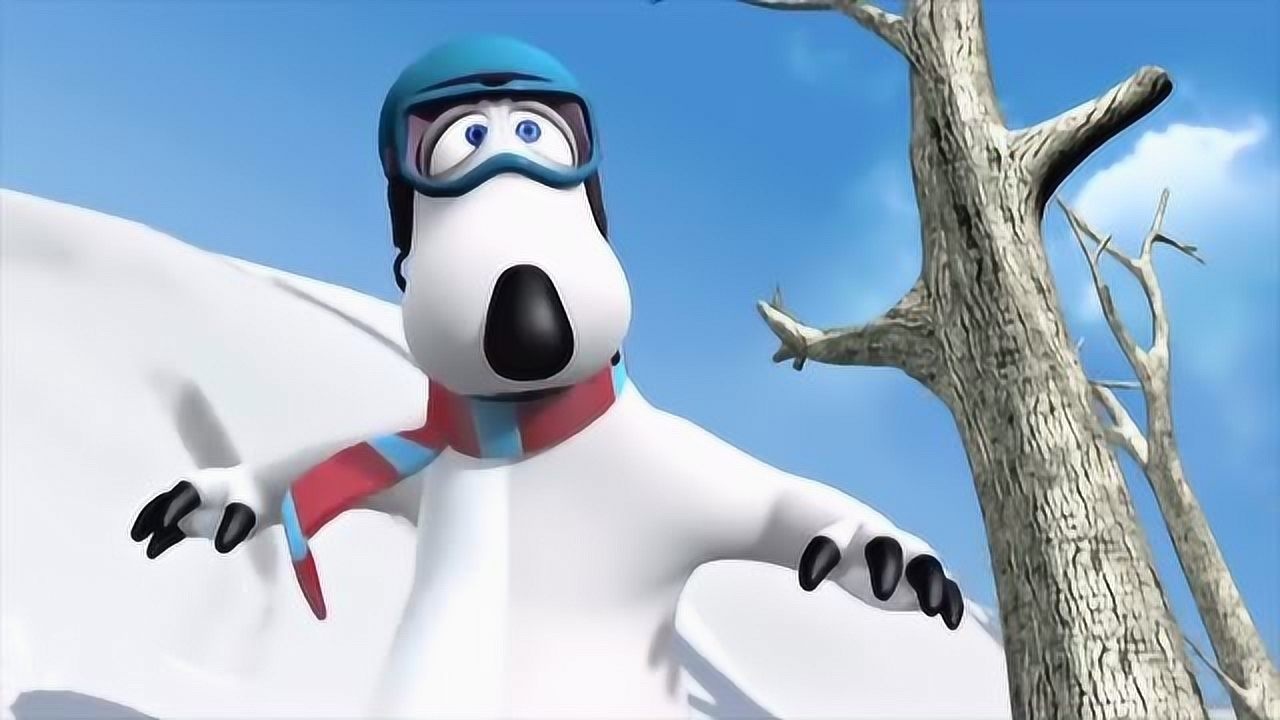 笨熊差点撞到树了,它灵活转过!