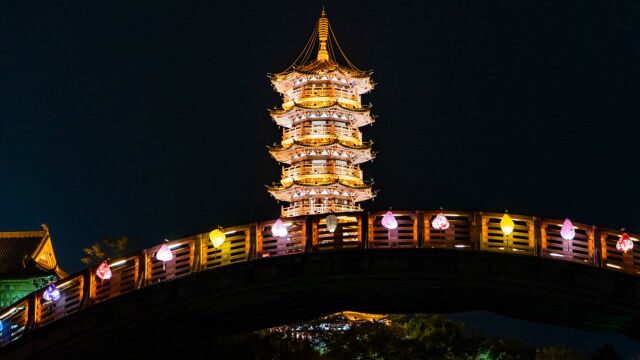 桂林除了山水外,两江四湖夜景也很美,不可错过