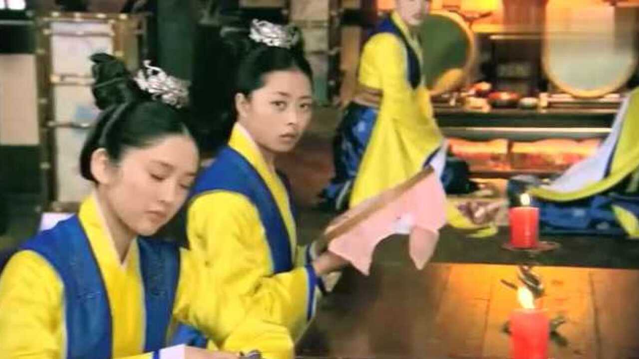 陆贞传奇:宫女被罚挨板子,女官一走,姑姑做的这件事做的好!_腾讯视频