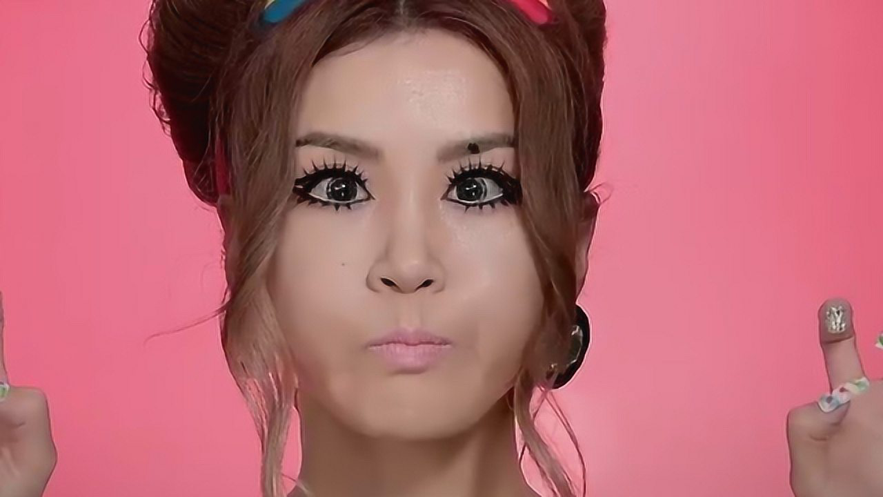 王蓉的小鸡小鸡曾经爆火的歌曲旋律欢快