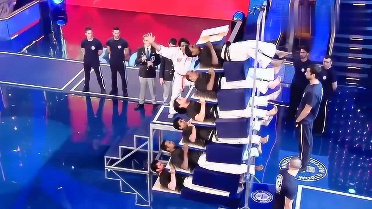 叠罗汉似分层钉床"三明治"破吉尼斯世界纪录,太恐怖了!