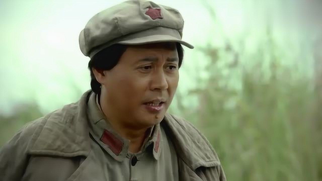 长征大会师:红军上山挖野菜填肚子,没想到领袖也在,生活太艰辛!