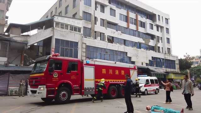 乐山城投集团牛咡桥市场安全应急演练消防演习