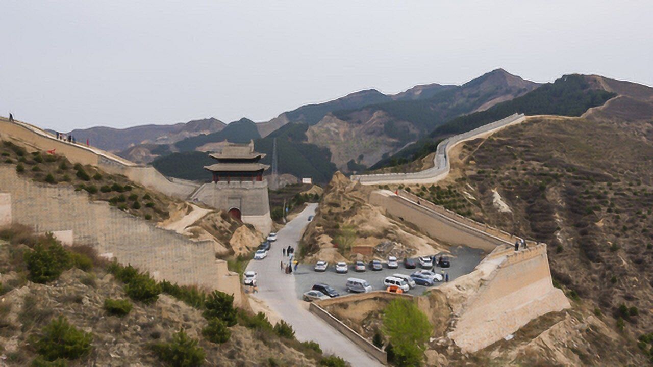 实拍:明长城隧道,当年李自成在这屯兵两千和吴三桂交战!
