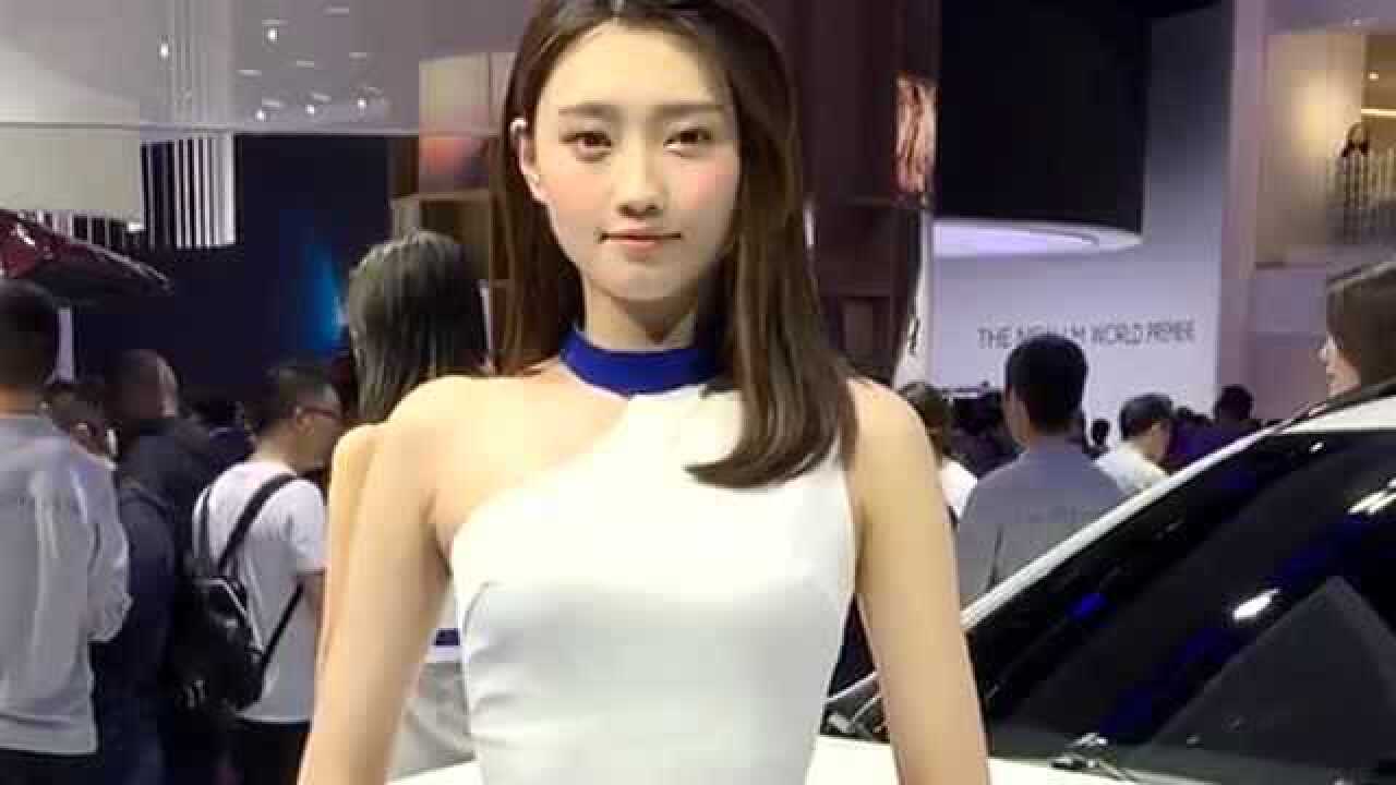 气质车模刘诗琪青春淡雅比暴露的车模好看多了