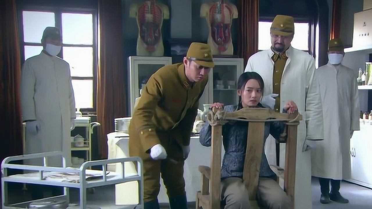 日本鬼子真是太可恨了抓住漂亮姑娘竟然是在做实验