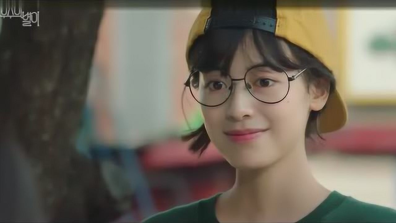 星儿偷偷潜入宇宙家中,不料被宇宙发现!