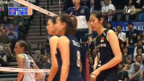 15：13！世界女排联赛香港站，中国女排VS意大利，决胜局！