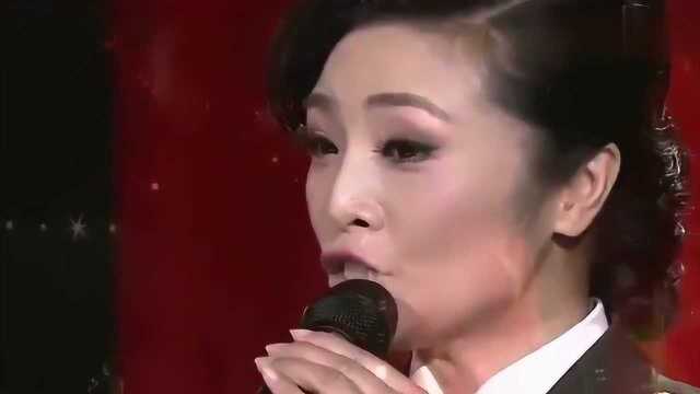 李丹阳惊艳出场,演唱《军歌声声》,气势如虹,听得我都要哭了