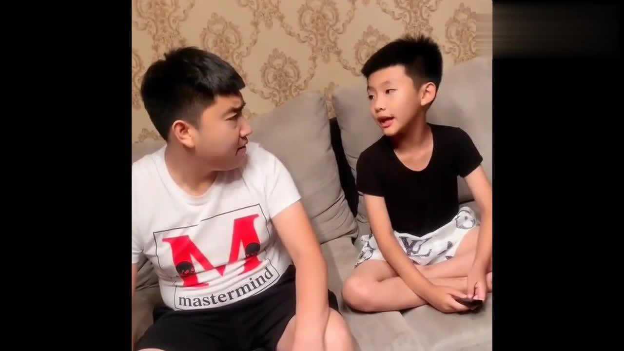 00:34爸妈吵架了,儿子知道后要搬走,父子俩一番对话后,老爸无语了软件