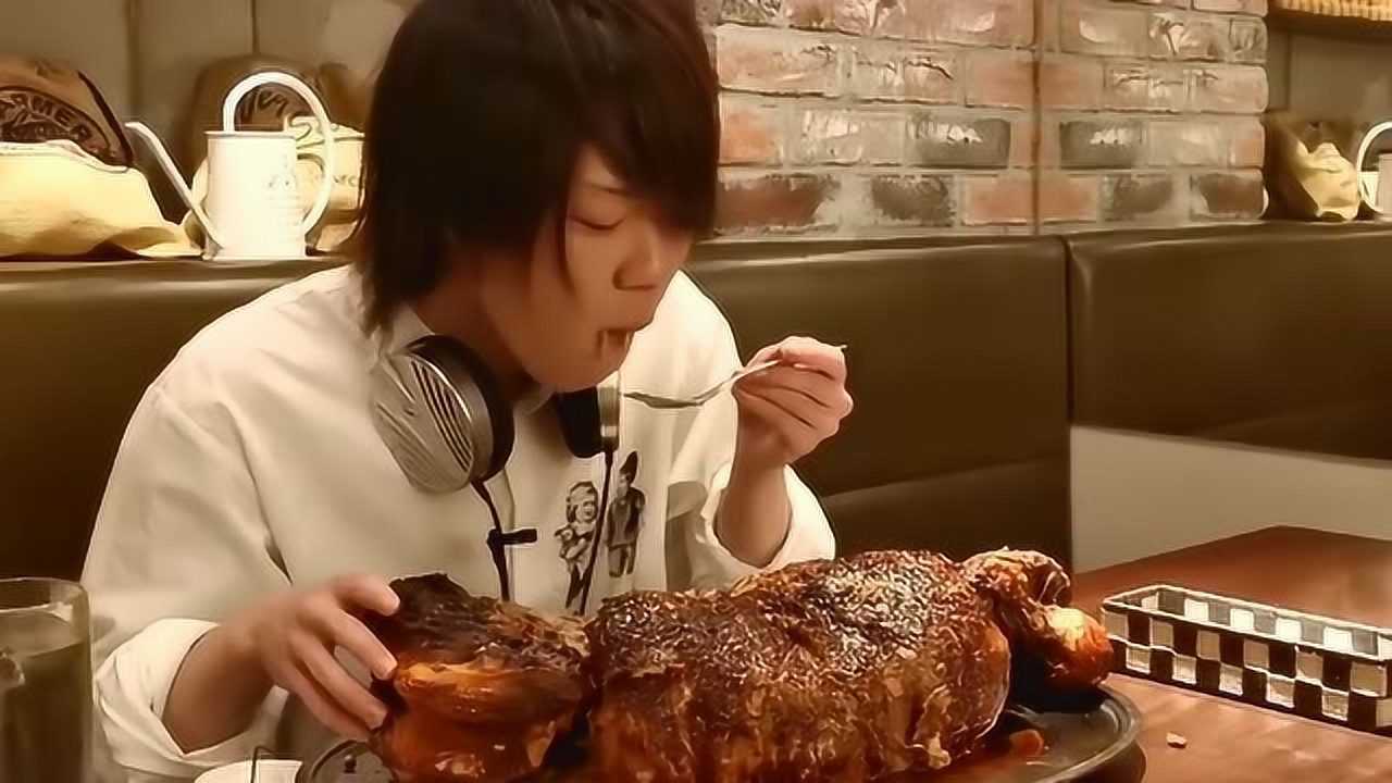 吃播日本大胃王吃漫画版烤猪肉大口吃肉就是爽