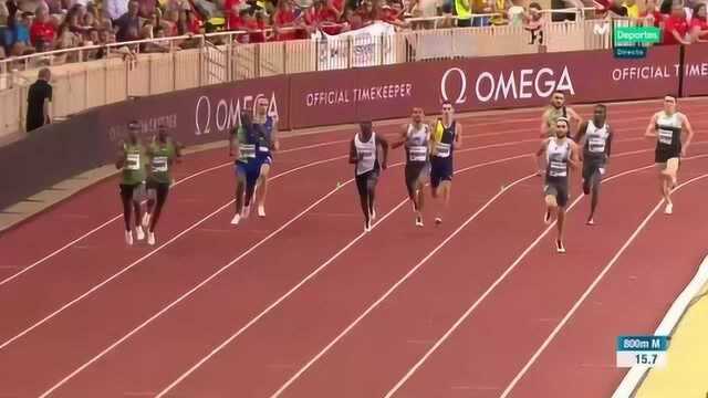 阿莫斯800米跑了1分41秒89