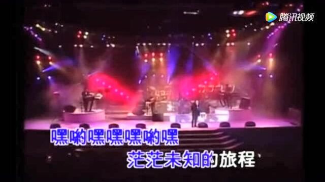 成龙现场演唱《壮志在我心》,满满的童年回忆!