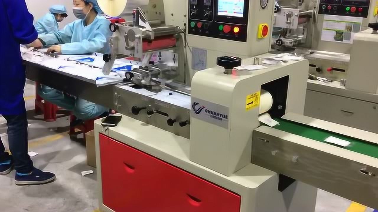 发热包包装机 加热包套袋打包机的效果