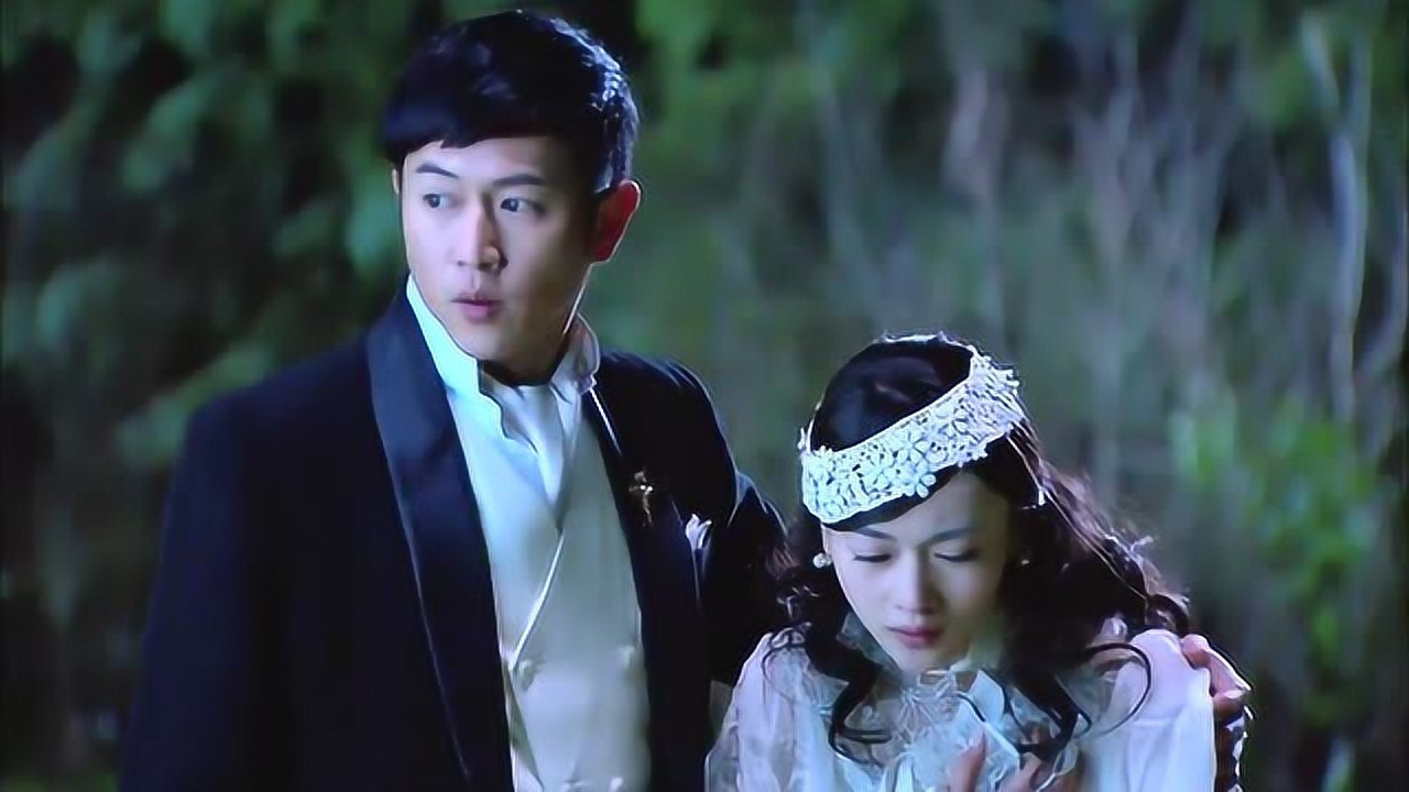 烽火佳人:大提琴少女青萍为自由要自杀,杜少爷英雄救美要娶她