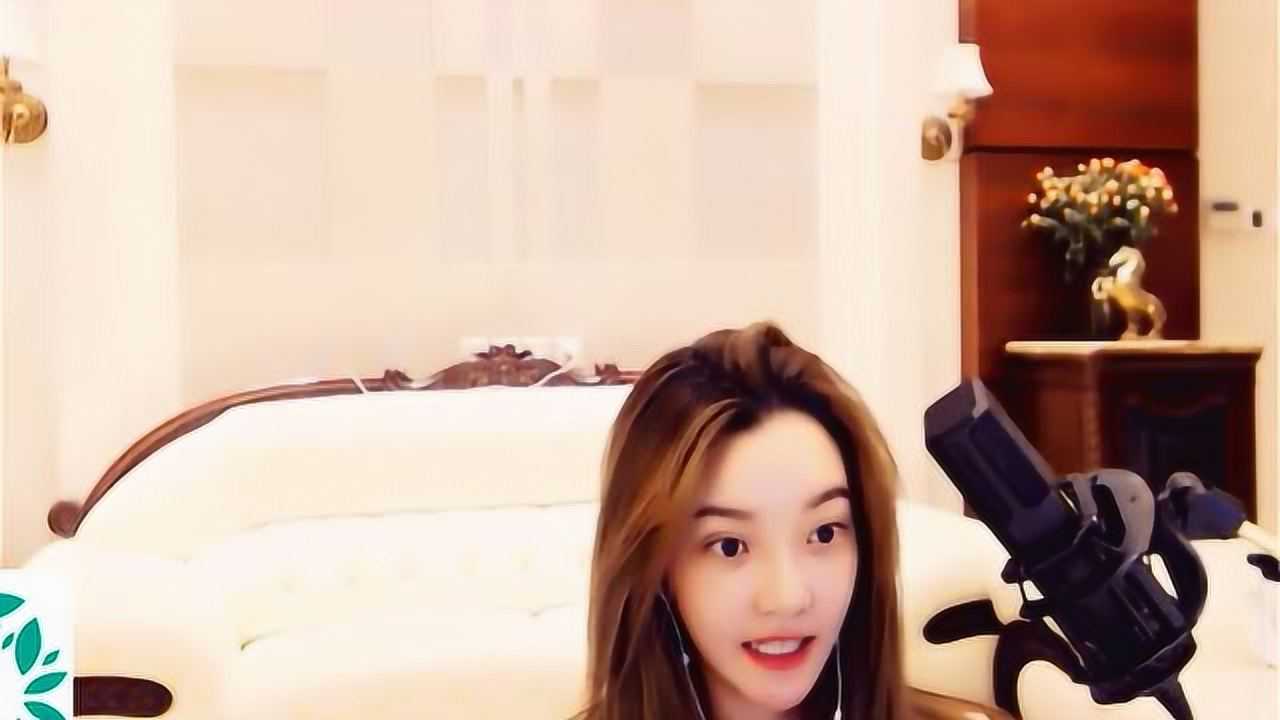 yy美女主播崔阿扎当解开头发那一刻配上小野猫跳舞简直性感到令人窒息