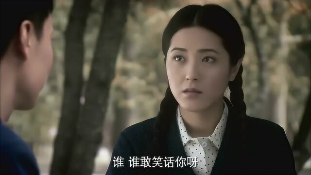 小伙与女同学分享小说,女同学竟看了多遍,还连连夸好