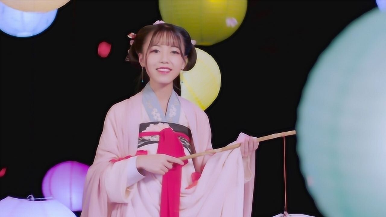 古风歌曲也可以燃爆全场,银临这首《千秋令》,前奏一响无人能挡