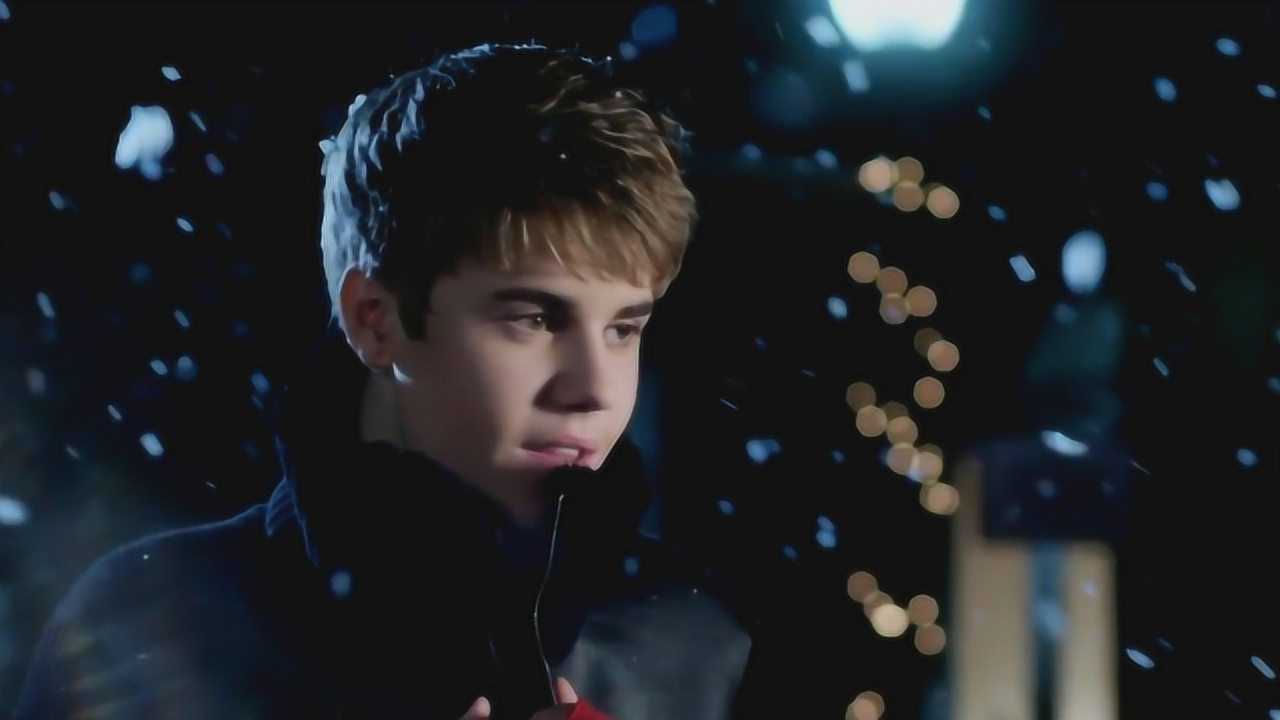 16岁的贾斯汀比伯唱baby再听22岁全场泪目大合唱