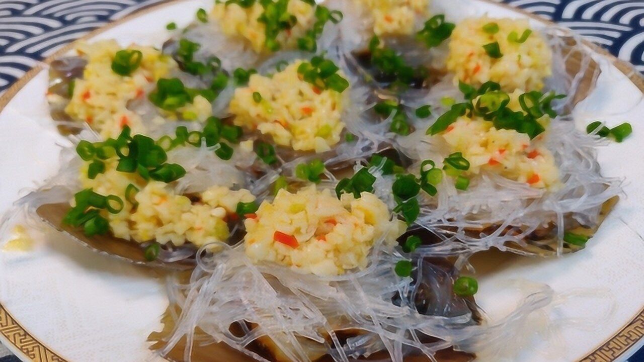 姚大厨教你"蒜蓉粉丝蒸带子"正宗的做法!你确定学不会吗?