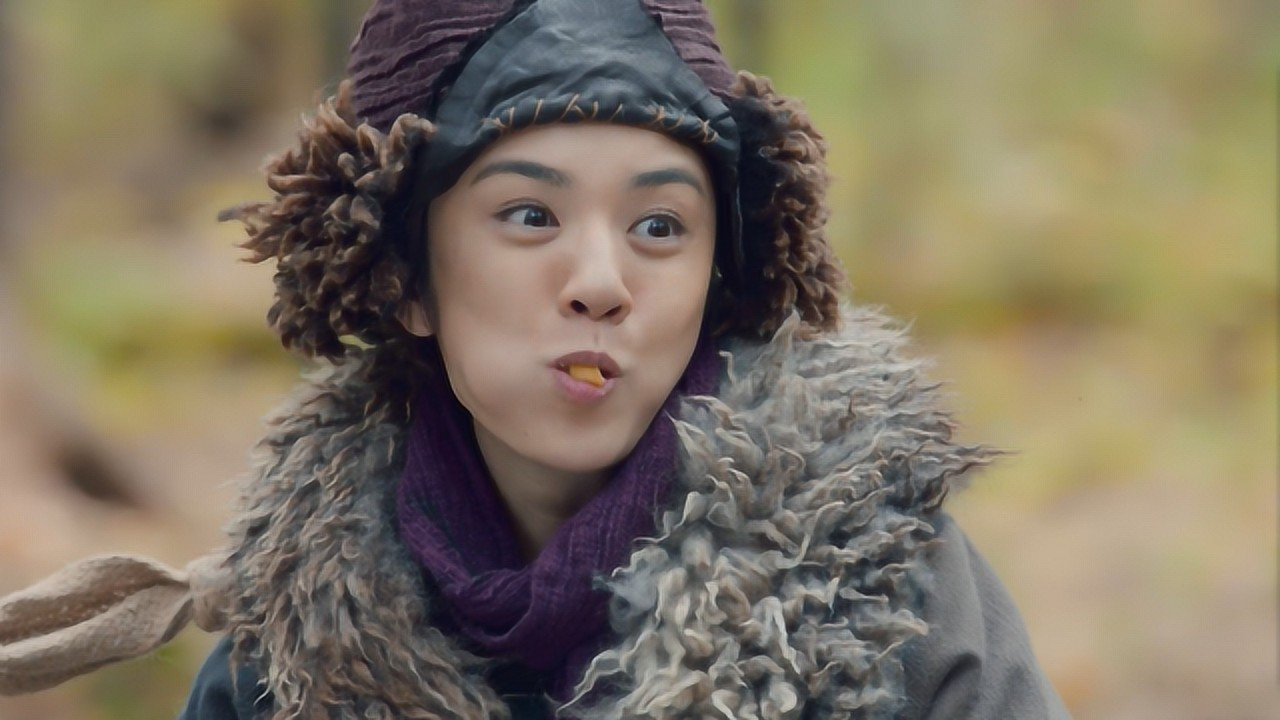 速看《老酒馆》第二十三集,陈怀海干饭盆遇小晴天,见到由麻子墓