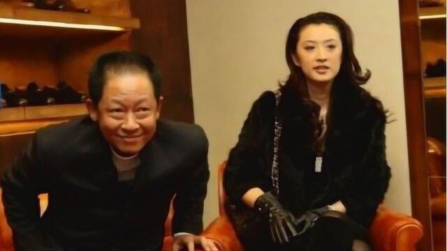 王志文父子同台飙戏,11岁的王冠杰毫不怯场,两人长相如同翻版