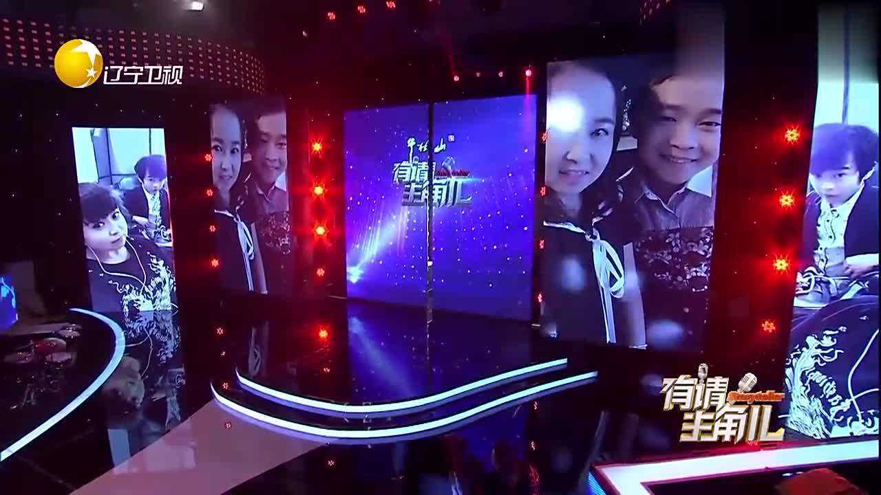 有请主角儿亚洲第一巨人与妻子登台雷老师秒变巴掌脸