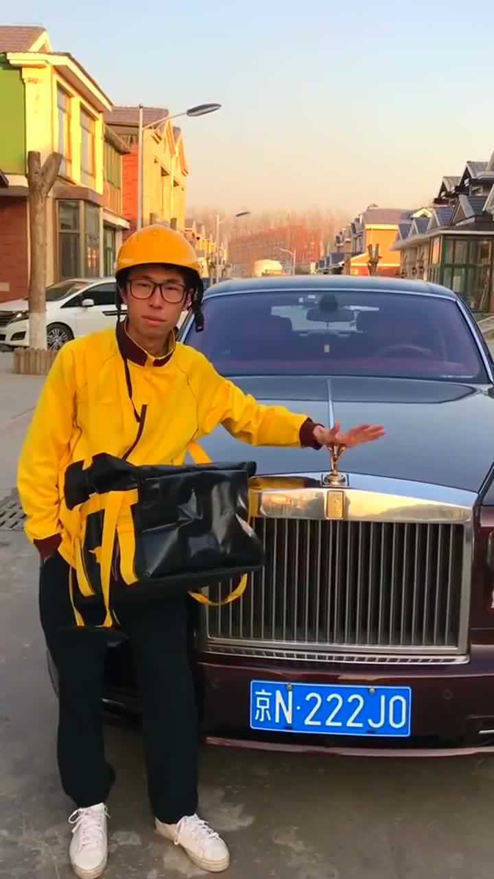 网红b哥的一天, 真是能玩