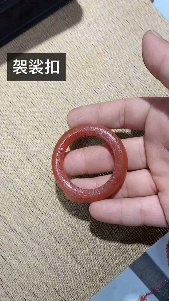 玛瑙袈裟扣,这件宝贝只有古代的高僧才能佩戴